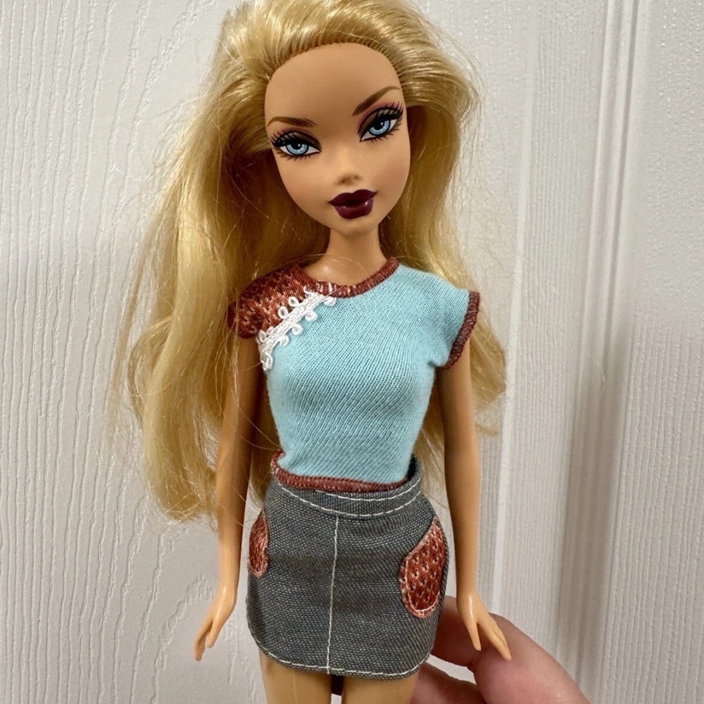 2/$75 vintage my scene doll 💕